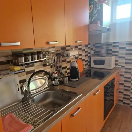 Vera Apartman Kampor