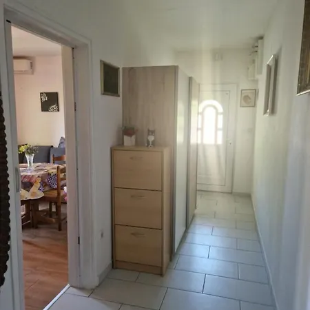 Vera Apartman *