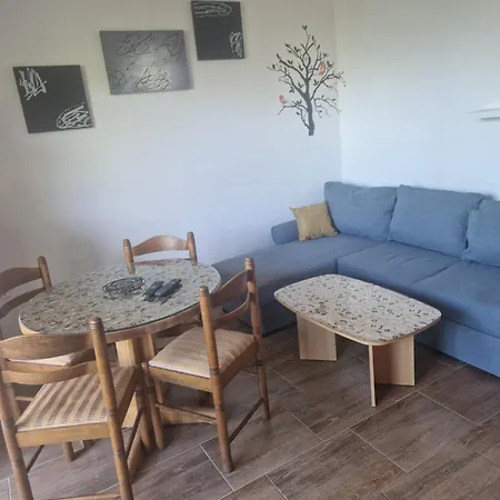 Vera Apartman *